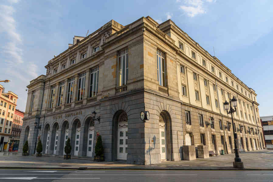 Oviedo 043 - teatro Campoamor.jpg
